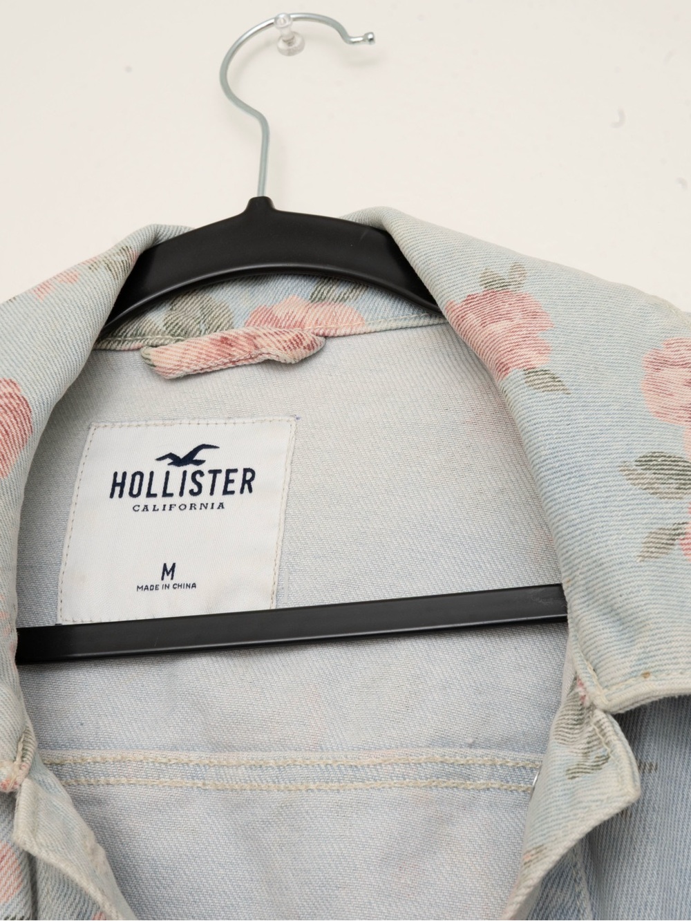 💐 Hollister Floral Crop Denim Jacket - Picture 4 of 5